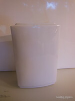 VÁZA - ALKUKÉPES - 1,85 kg - 27 x 18 x 8 cm - HÓFEHÉR - PORCELÁN - MINŐSÉGI - OSZRÁK - HIBÁTLAN