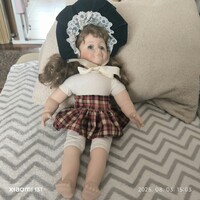 Antik üvegszemű porcelán baba eladó! Számozott, 40 cm , keze, lába, feje porcelán.