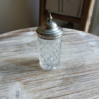 Antik üveg borsszóró, ezüstözött fedéllel (8,7x4 cm)