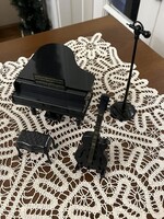 Mini zongora, szék, gitár, mikrofon babaház vagy dioráma kellék