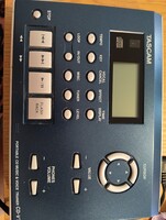 Tascam CD-VT2 zene és ének gyakorló készülék