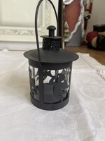 Nagyobb fém angyalos mécses gyertya tartó, üveg betéttel.