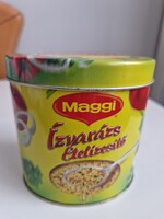 Ovális, kb. 30 éves fémdoboz, nagyon jó állapotban, mérete 7,5x10x10cm