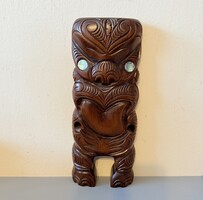Maori törzsi tekoteko kézi fafaragvány / 33 cm