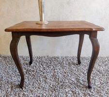 Antik intarziás Dió funèros kecske lábú fa asztal ALKUDHATÓ