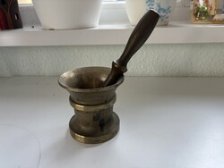 Retro rézmozsár törővel