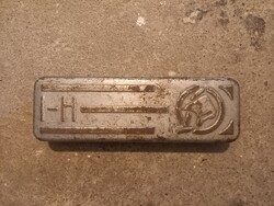 Régi dugókulcs készlet fémdobozában