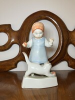 ZSOLNAY PORCELÁN SZOBOR, KISLÁNY CICÁVAL
