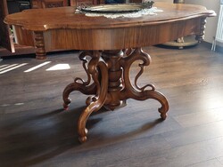 Neobarokk szalonasztal vagy  íróasztal 1880 körüli