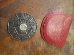 FERENCVÁROSI TORNA CLUB BONZ  PLAKETT BŐR TOKBAN