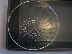 Krómos fém kenyér kosár, gyümölcs kosár 3 golyó talppal