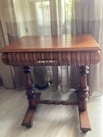 Ónémet varróasztal vagy kisegítő