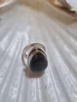 Ezüst gyűrű pieterzittel