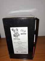 Disney Romero Britto Mickey Mouse Winter Fun