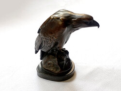 'Kondor a sziklán' eredeti tömör bronz figura Gustav Kohl szignóval