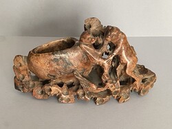 MAJOM DÍSZÍTÉSŰ, KÍNAI, FARAGOTT KŐ, ZSÍRKŐ / SOAPSTONE ASZTALDÍSZ 17.5 X 9 CM