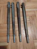 Ebédlő asztal lábak végén ezüstözött fém/ nem alumínium / kiváló felújítási alap