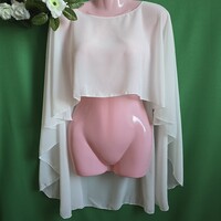 Ekrü színű, elől rövid hátul hosszú menyasszonyi muszlin pelerin, alkalmi válltakaró