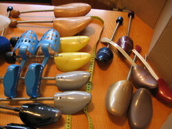 Retro Plastic Shoe Expander Pack