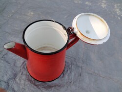 Gyűjteménybe való kis fedeles teafőző