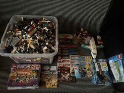 Lego 8.5 kg ömlesztett és 72 db szerelési útmutató