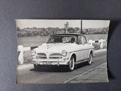 Régi fotó Volvo Amazon valahol Magyarországon