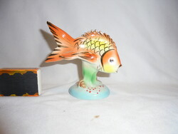 Hollóházi aranyhal porcelán figura, nipp