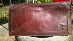 Minőségi olasz bőrtáska-kézi táska - neszeszer,  3 rekeszes, 24,5x13 cm