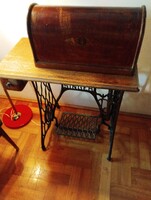 Régi Singer varrógép