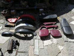 JAWA MOTORKERÉKPÁR ALKATRÉSZEK