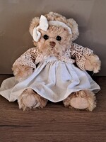 Plüss maci, mackó lány , Bukowski