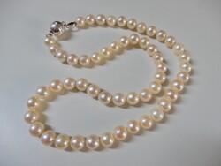 Igazgyöngysor Langer márkájú ezüst mágneses kapoccsal