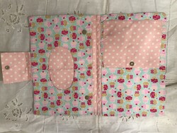 KÖNYVBORÍTÓ - ALKUKÉPES - KÉZIMUNKA - 29 x 19 cm - TEXTIL - HIBÁTLAN