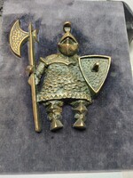 Bronz lovag falidísz Tamàs Zoltán?