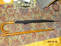 ANTIK ÖSSZECSUKHATÓ SÉTABOTBA REJTETT ESERNYŐ