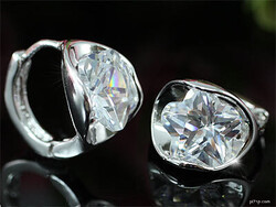 KISLÁNY FÜLBEVALÓ 18 KT.-S FEHÉR ARANNYAL GALVANIZÁLT SWAROVSKI KRISTÁLY KÖVES CSODA RAGYOGÓ SZÉP