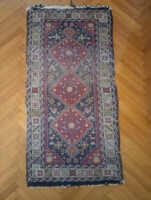 Régi kézi csomózású szőnyeg 132 x 62 cm