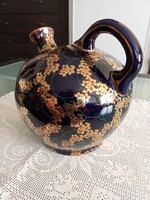 Osztrák Ernst Wahliss porcelán kanna kobalt kék színben, arany virágokkal!