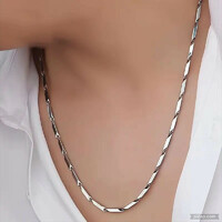 TÜKÖR FÉNYES RÉGI KEDVENC NYAKLÁNC, OLYAN SZÉP MINT A FEHÉR ARANY.AZ ÉKSZERBOLTOKBAN IS MÉG ÁRULJÁK.