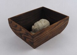 1W903 Régi nagyméretű lengyel gipsz fej, bekötözött szájú női arckép fa keretben 19 x 15.5 cm