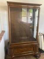 Antik üveges vitrin eladó