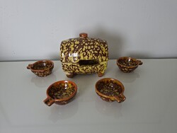 Vintage jelzett hordó alakú BELGIQUE keràmia hamutál készlet hamus hamuzó