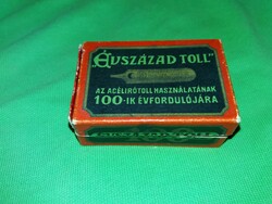 Antik SCHULER JÓZSEF- ELSŐ ACZÉLÍRÓTOLL ÉS TOLLSZÁRGYÁR "ÉVSZÁZAD TOLL" bő több mint 50 fémhegy 2.
