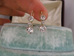 Antik arany csüngős buton fülbevaló pár fehér zafírokkal