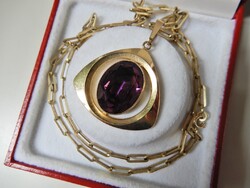 Art deco AMERIKANER aranyozott medál csiszolt lila kővel, aranyozott láncon