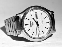 Hibátlan gyöngyházszámlapos Seiko jelölt fémszíjjal pontos működéssel! 36 mm k.n. Dupla dátum funkci