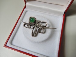 Modernista ezüst bross krizopráz kővel