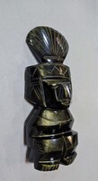 Mexikói törzsi / azték figura. Faragott aranyfényű obszidián szobor.