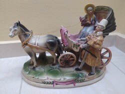 Barokk stílusú német porcelán lovas fogat, hibátlan, jelzett, 24 cm