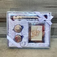 Babaváró ajándékcsomag díszdobozban